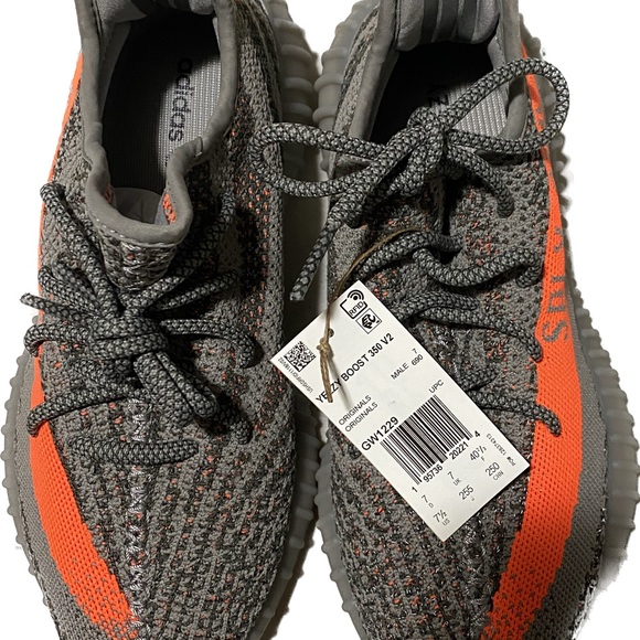 YEEZY BOOST 350 V2 Beluga Reflective GW1229 men’s US 7.5 New with box and tag. - Picture 3 of 12